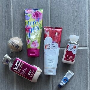 Bath & Body Works Sweet Pea and Japanese Cherry Blossom Set